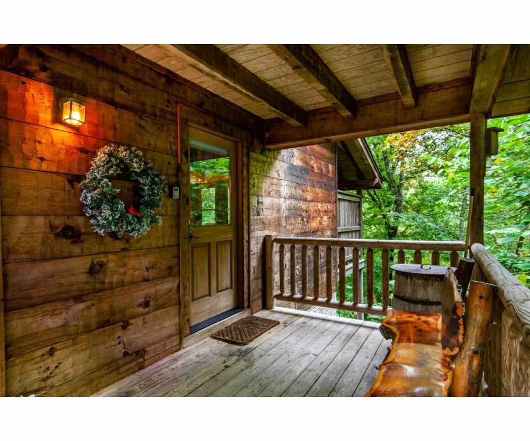 Peekaboo With Hot Tub, Pool Table, And Jacuzzi Villa Pigeon Forge Kültér fotó